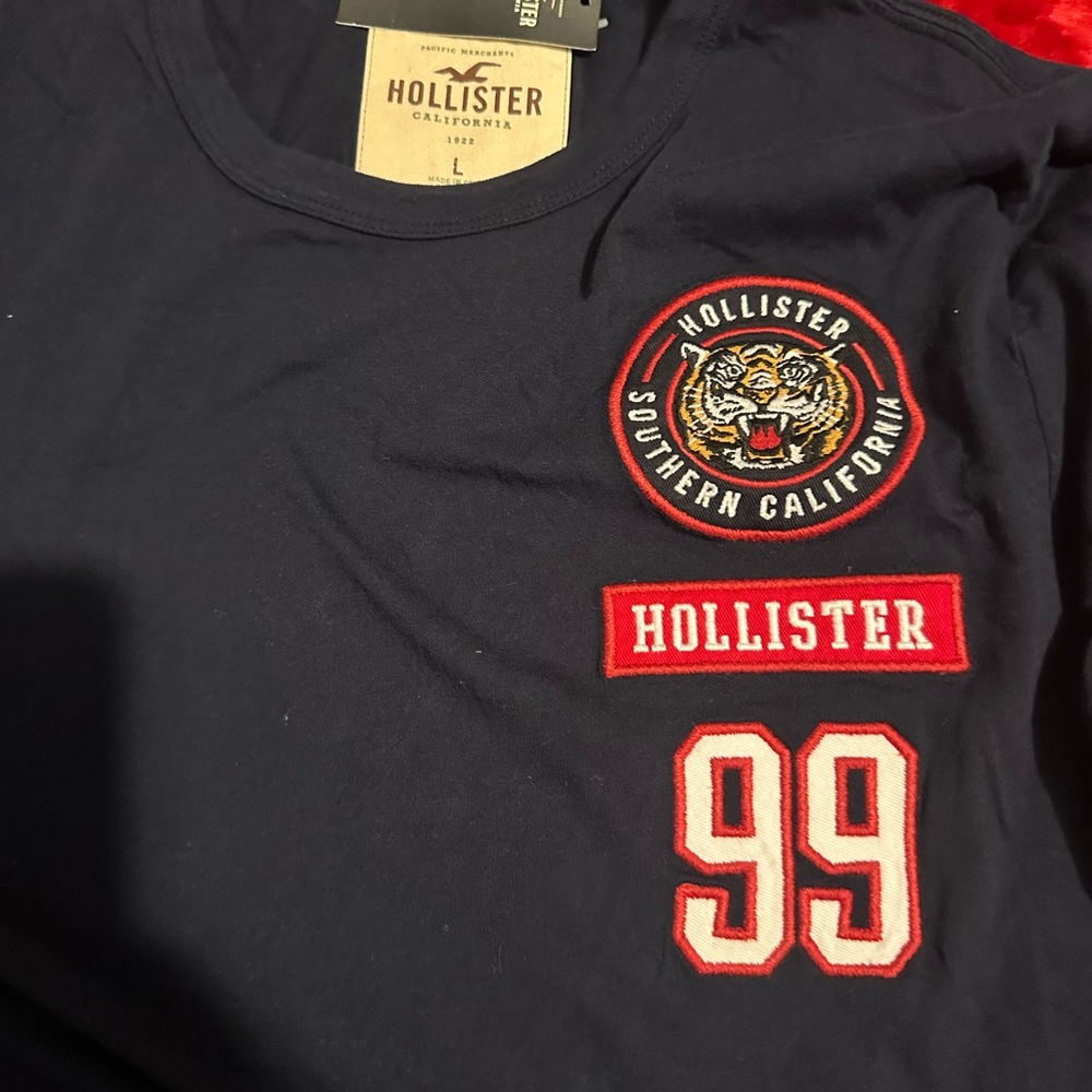 Hollister long sleeve t-shirt